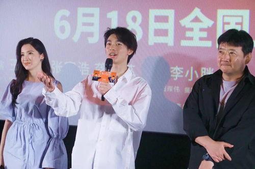 娱乐吃瓜小野猫微博,娱乐小能手小野猫微博揭秘娱乐圈幕后故事