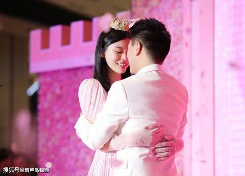 娱乐吃瓜求婚小说推荐女主,吃瓜女主的意外求婚之旅