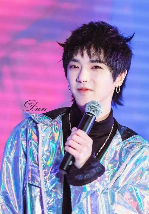 娱乐圈吃瓜华晨宇是谁,娱乐圈吃瓜界的焦点人物